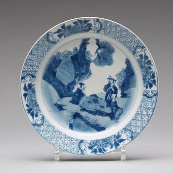 A set of six blue and white dinner plates, Qing dynasty, Kangxi (1662-1722).