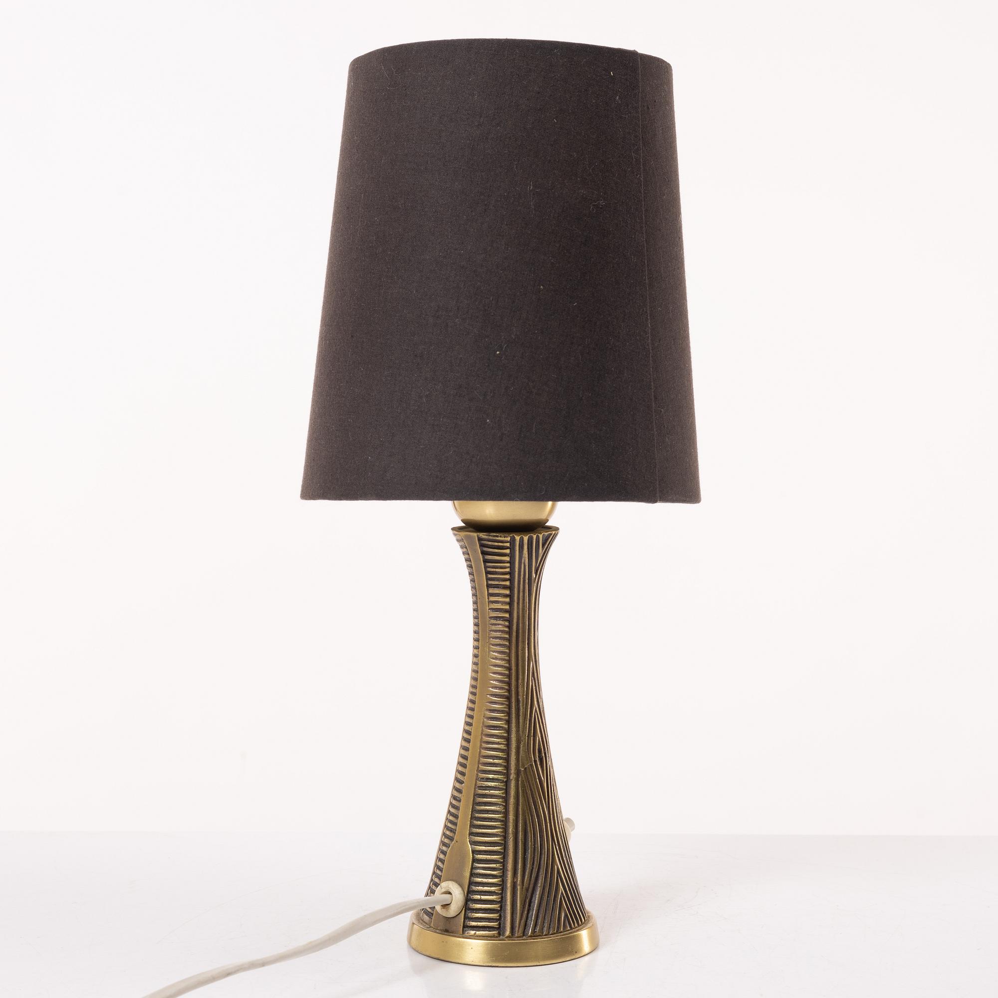 A model E 1142 table lamp, Asea, mid 20th century.