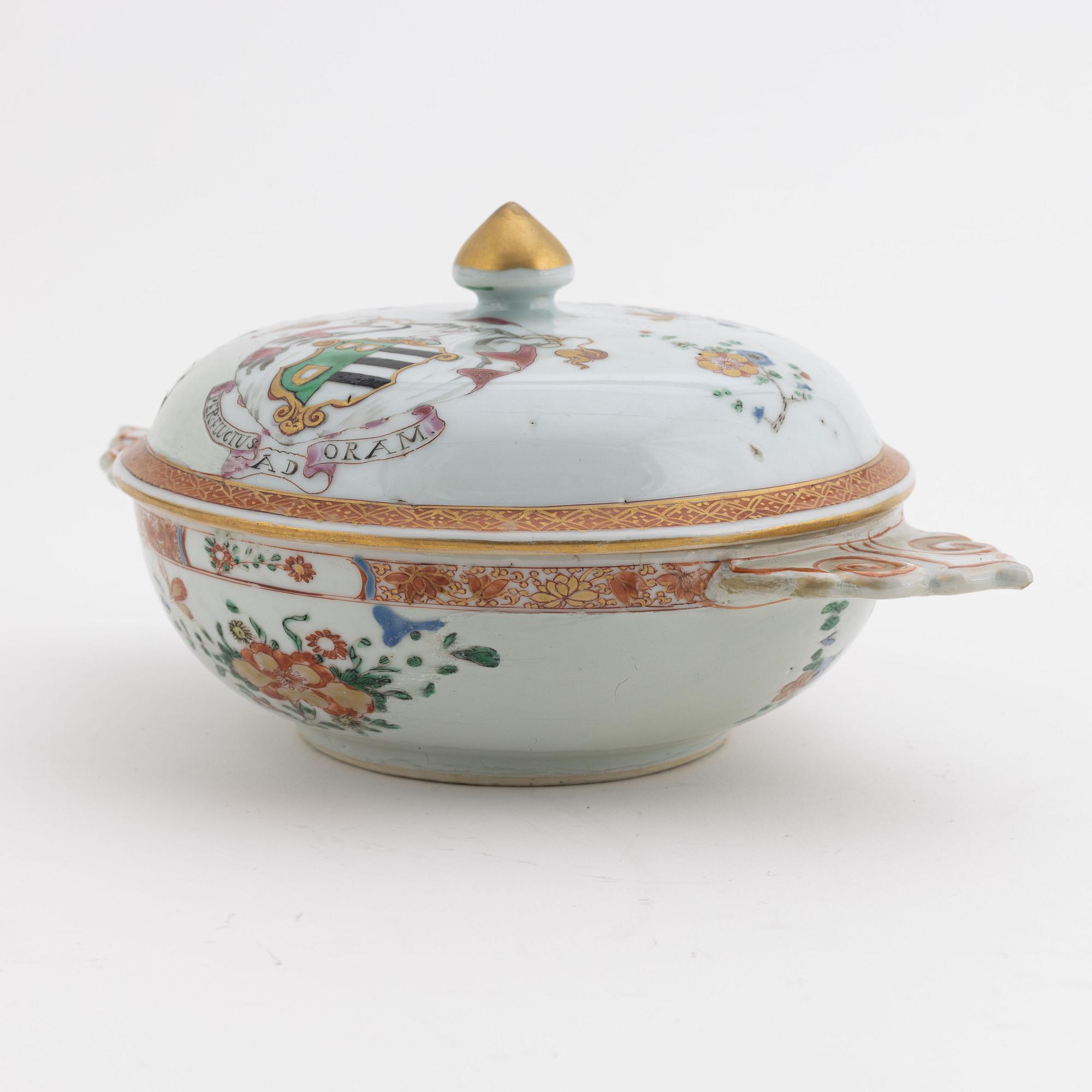 Karott med lock, kompaniporslin, Kina, Qingdynastin, Qianlong (1736-95).