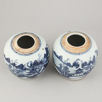 A pair of Qing dyansti ginger jar, 19th century.