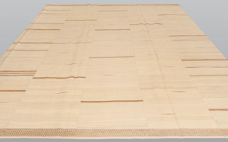A kilim carpet, ca 368 x 280 cm.