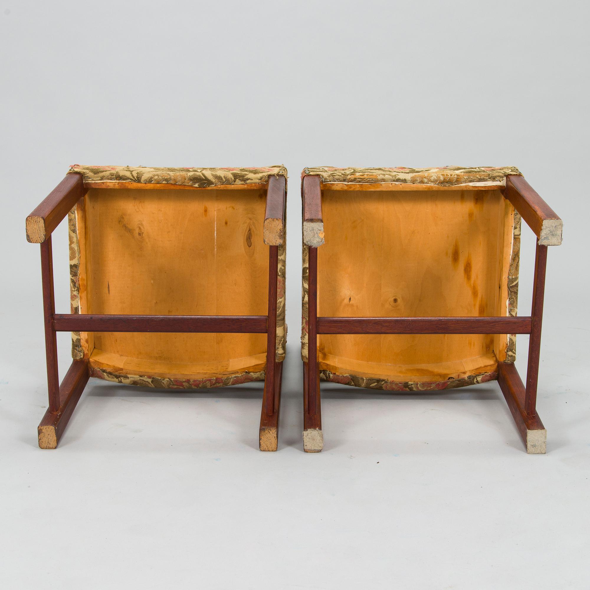 Carl Gustaf Hiort af Ornäs, a mid-20th-century 'Näyttely Senior' dining table and 12 chairs for HMN Huonekalu Nupponen.