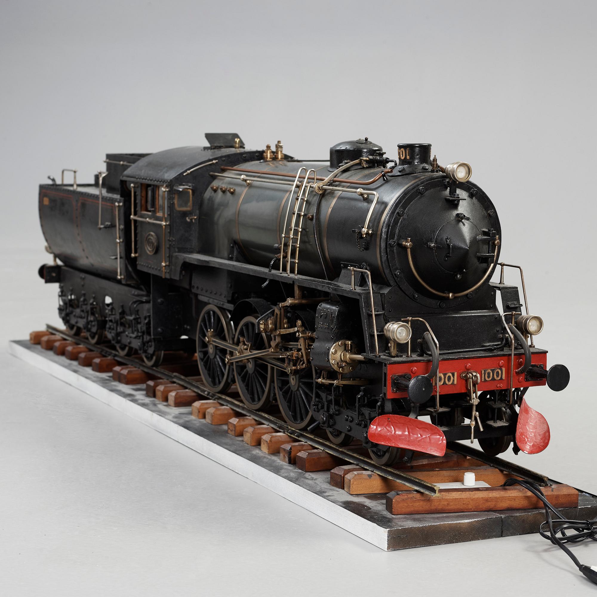 MODELL AV ÅNGLOK, modell A 1001, möjligen utfört av Sture Petterson, Kalmar. Bär datering 1926.