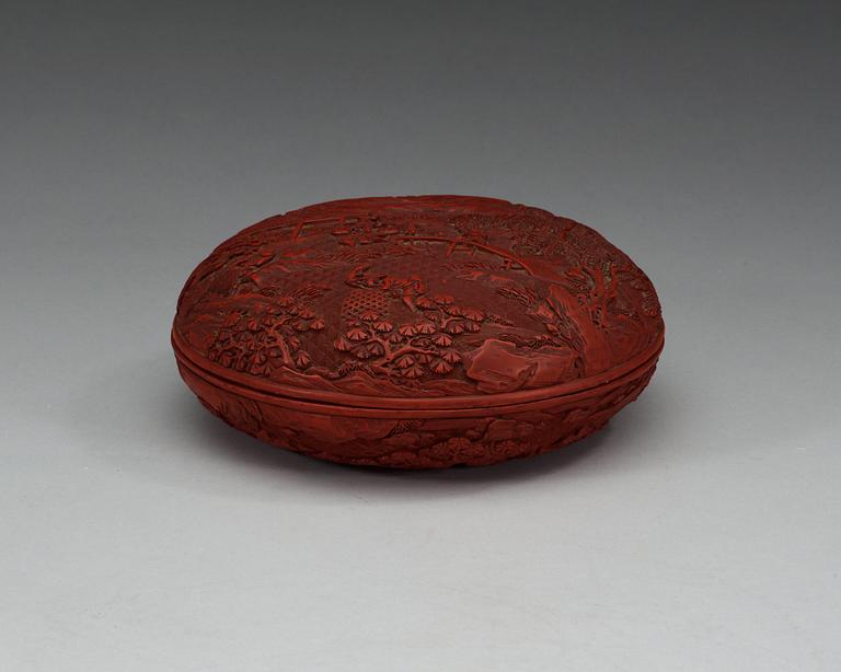 ASK med LOCK, röd lack. Qing dynastin (1644-1912).