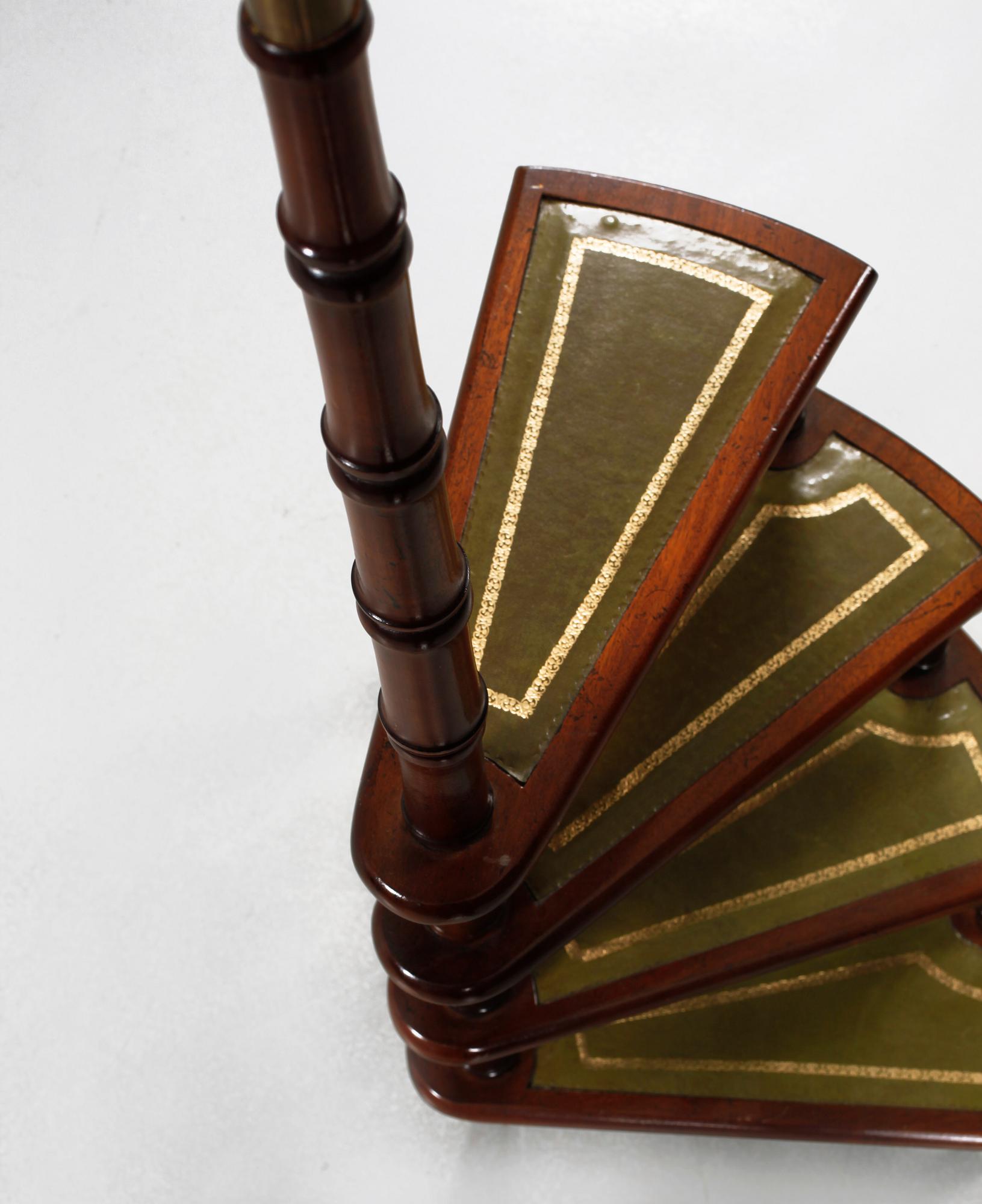 A library ladder from the fouth quarter of the 20th century.