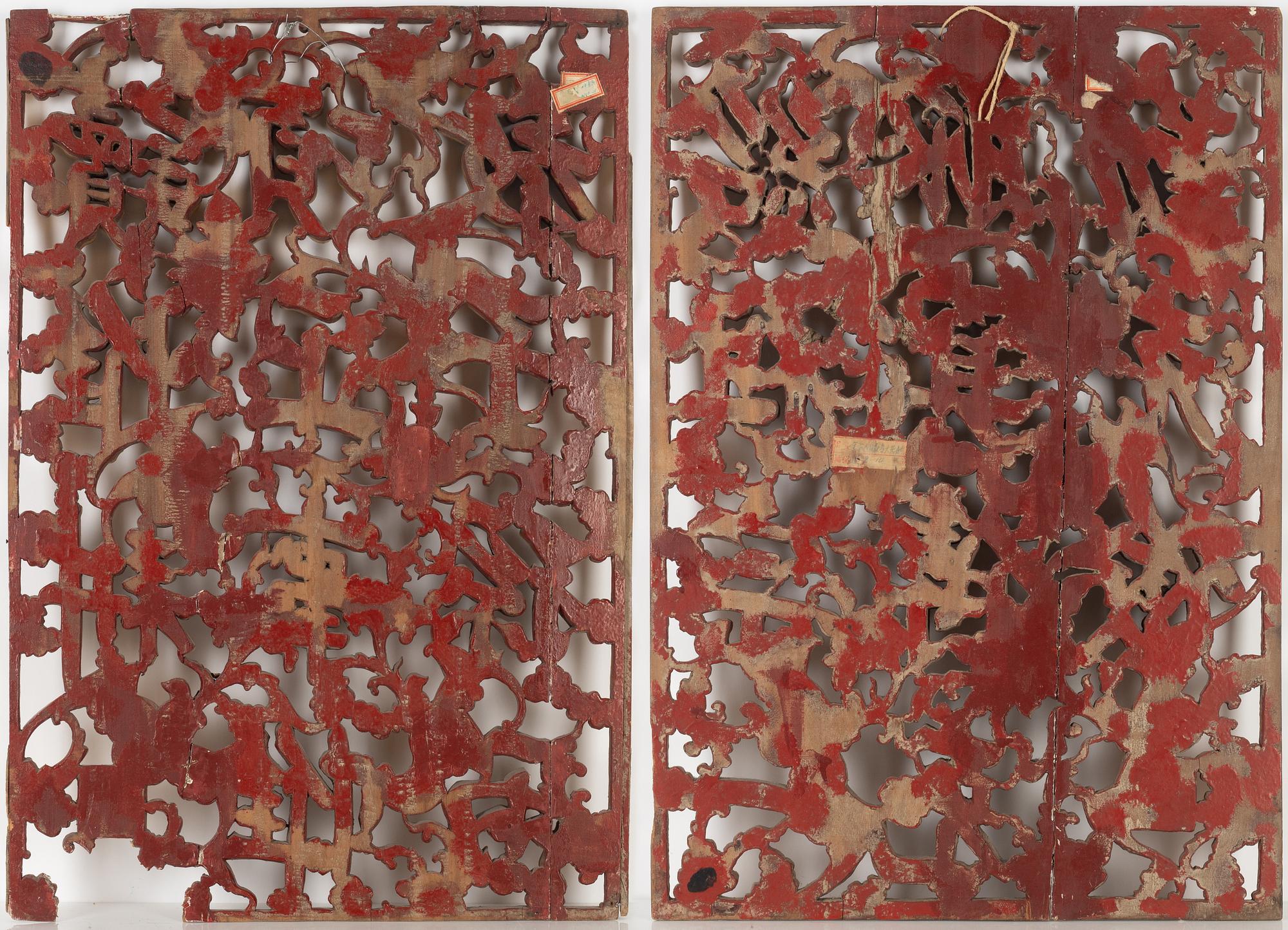 A pair of Chinese wooden panels, late Qing dynasty / around 1900.