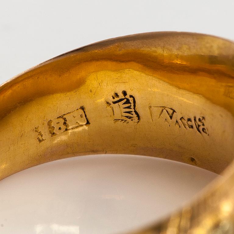 Ring, 18K gold, enamel, garnets, Bernt Erland Wallin, Tampere, second half of the 19th century.