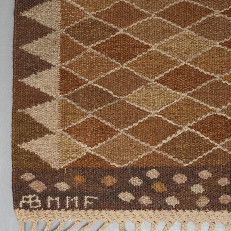 CARPET. "Josefina, brun". Flat weave. 475 x 380,5 cm. Signed AB MMF MR.