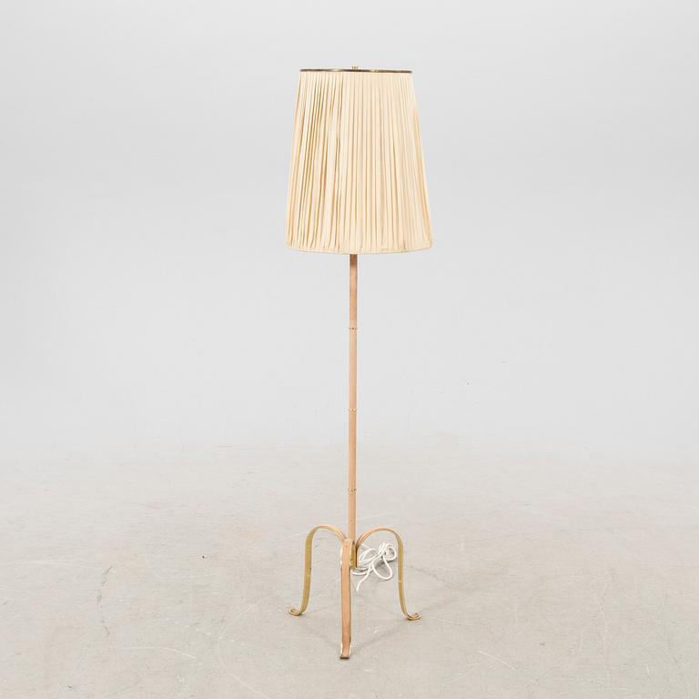 A 1940s floor lamp.