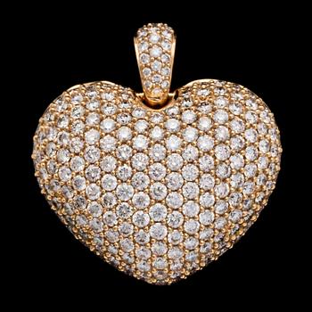 36. HÄNGE, 210 briljantslipade diamanter, tot. ca 5.04 ct, i form av hjärta.