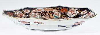 SKÅLFAT, porslin Imari Japan 1700-tal.