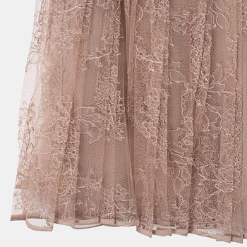 Vakentino, a lace and chiffon dress, size 4.