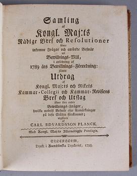 BÖCKER, 8 st, historieverk resp lagsamlingar, 1700- och 1800-tal. Bla "Franska revolutionen, dess verkningar orsaker och syftning" av J Ch Bailleul, Stockholm 1820.