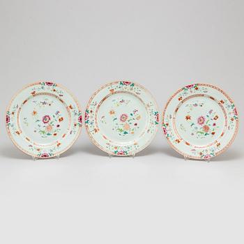 TALLRIKAR, 6 st, kompaniporslin. Qingdynastin, Qianlong (1736-95).