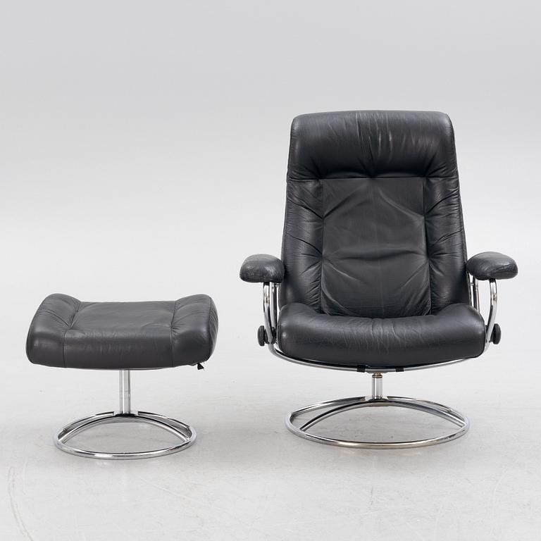 Fåtölj med fotpall, "Stressless", Ekornes möbler, Norge, 1900-talets slut.