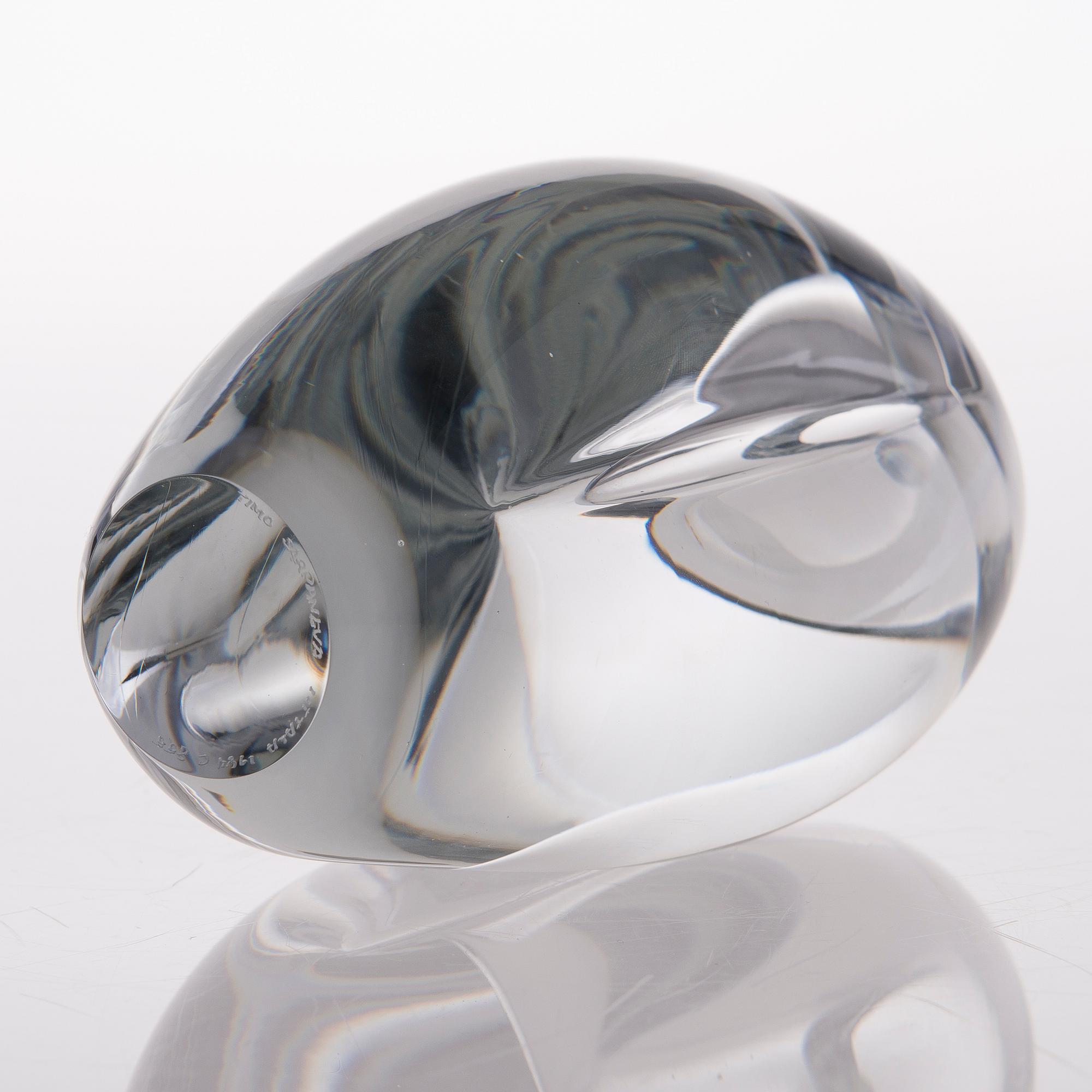 A 'Claritas' glass sculpture signed Timo Sarpaneva, Iittala 1984 C 855.