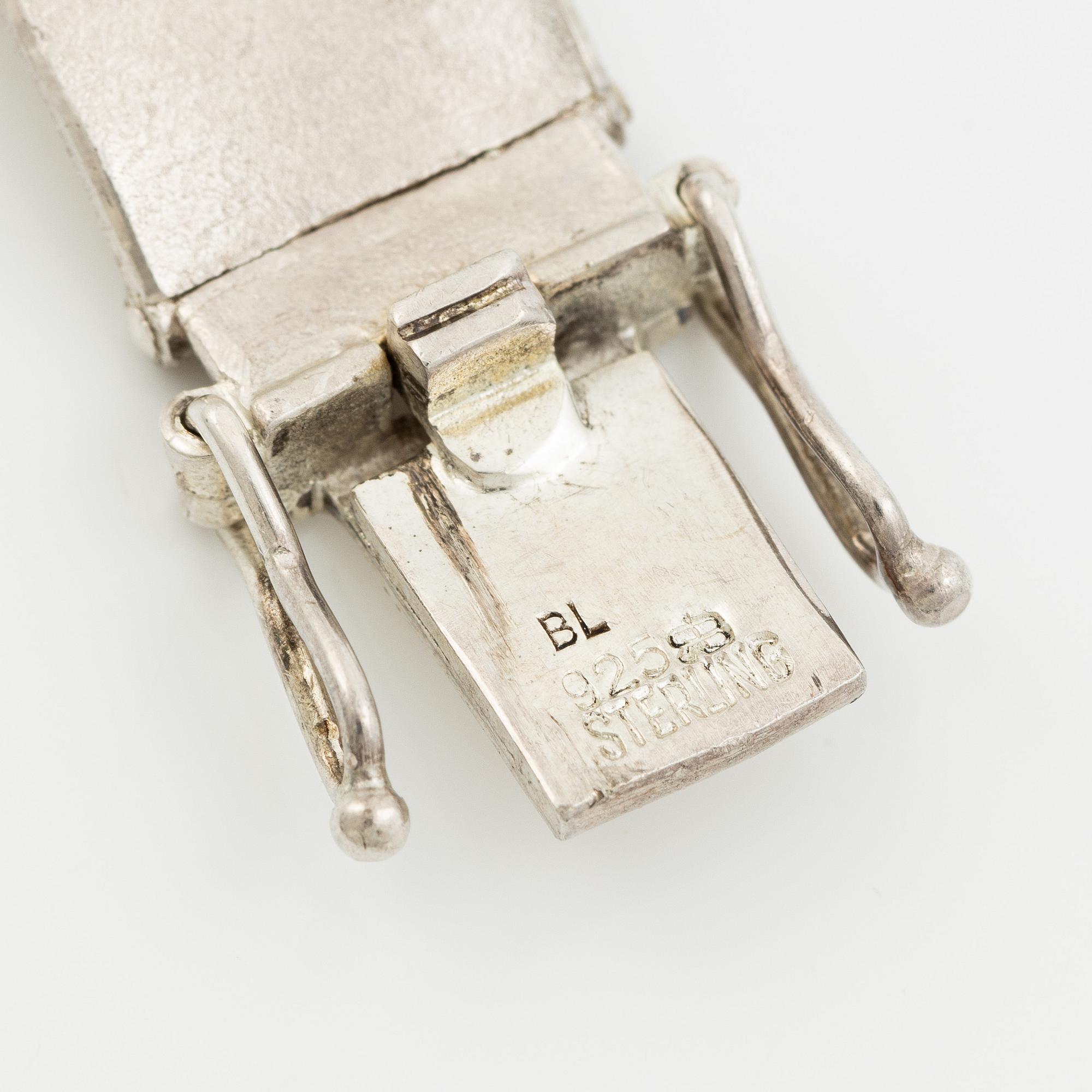 Bracelet silver and gilded silver.