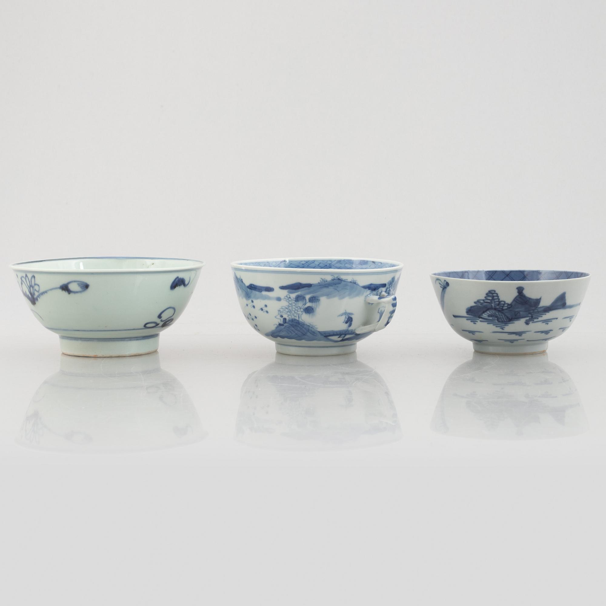 Six pieces of blue and white porcelain, China, Qing dynasty, late 18th-19th century.