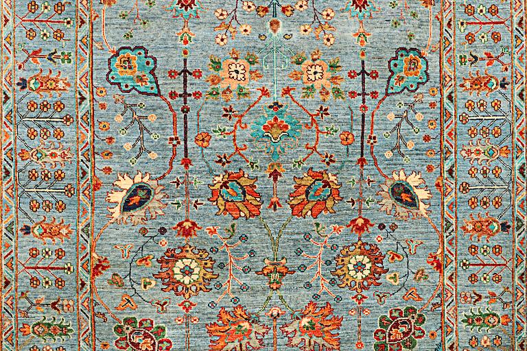A rug, Ziegler Ariana, c. 237 x 169 cm.