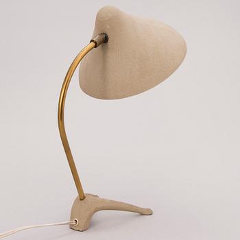 A mid 20th Century model 11-27 table lamp by Idman.