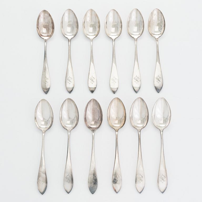 Bestickuppsättning för 12, totalt 108 delar, silver, Warszawa, Polen 1931-1963.