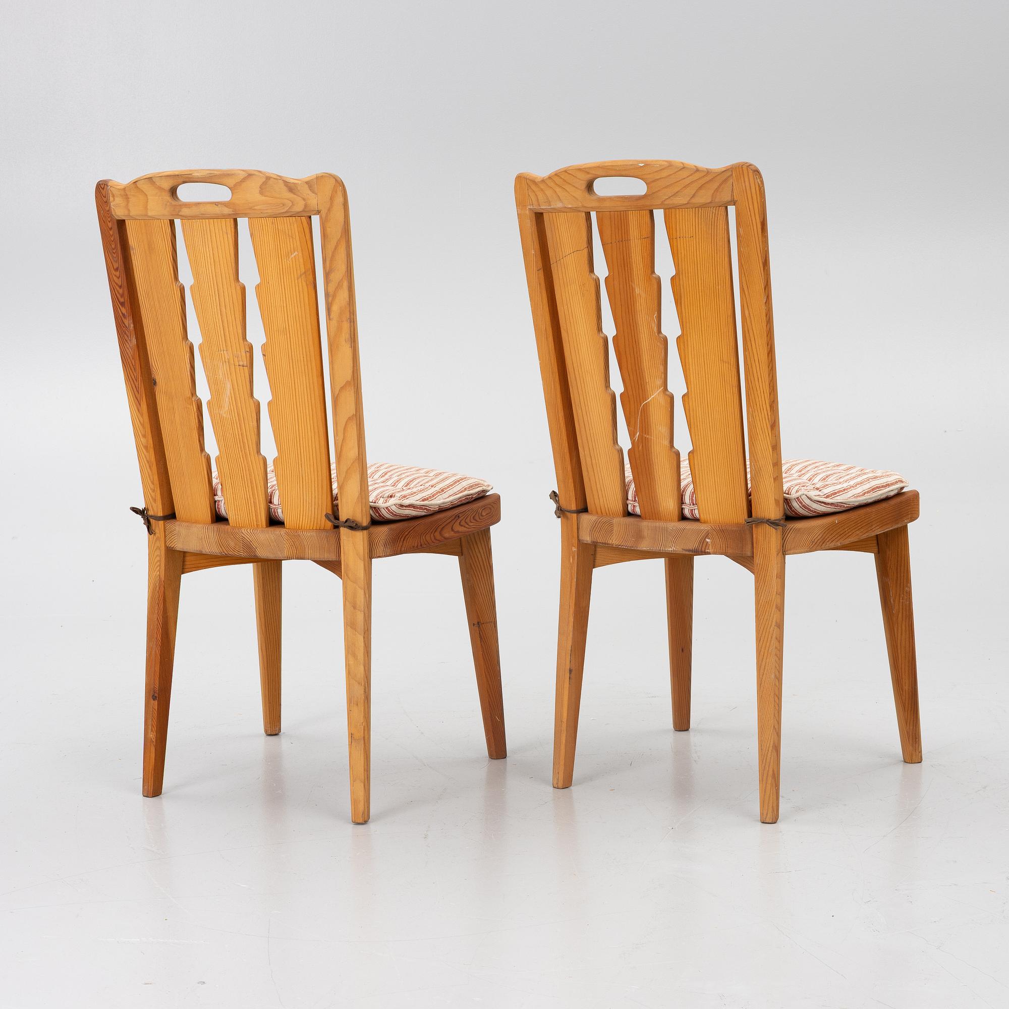 Nordiska Kompaniet, Pair of chairs. Swedish Modern. “Ekerö”, mid-20th century.