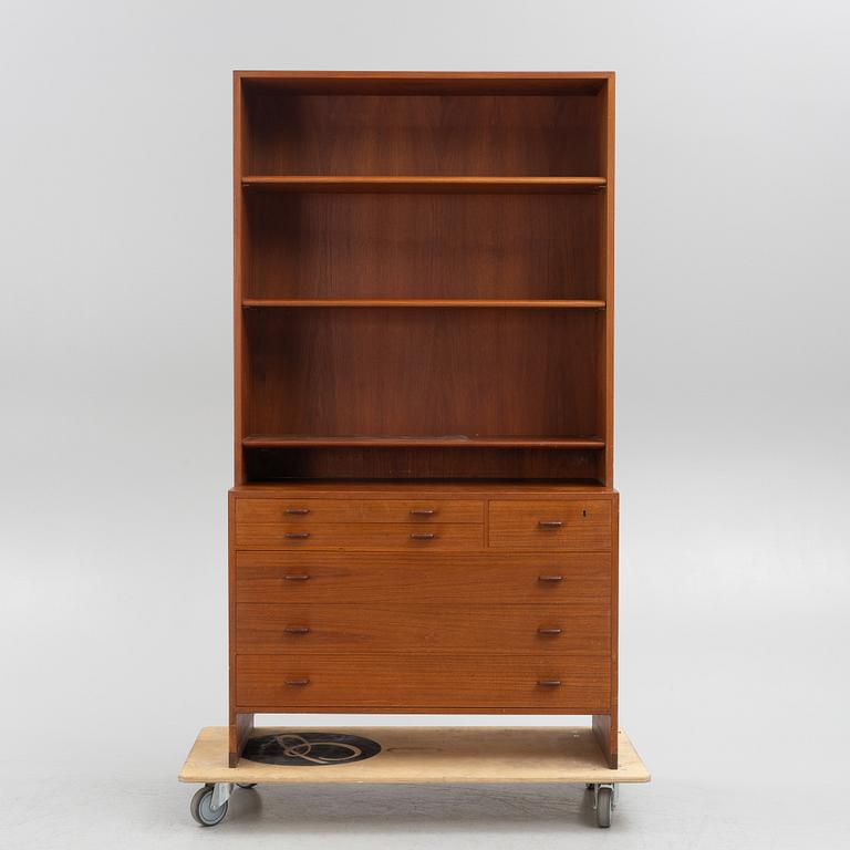 Hans J. Wegner, a teak chest of drawers with bookcase, RY 16, Ry Møbler, Denmark.