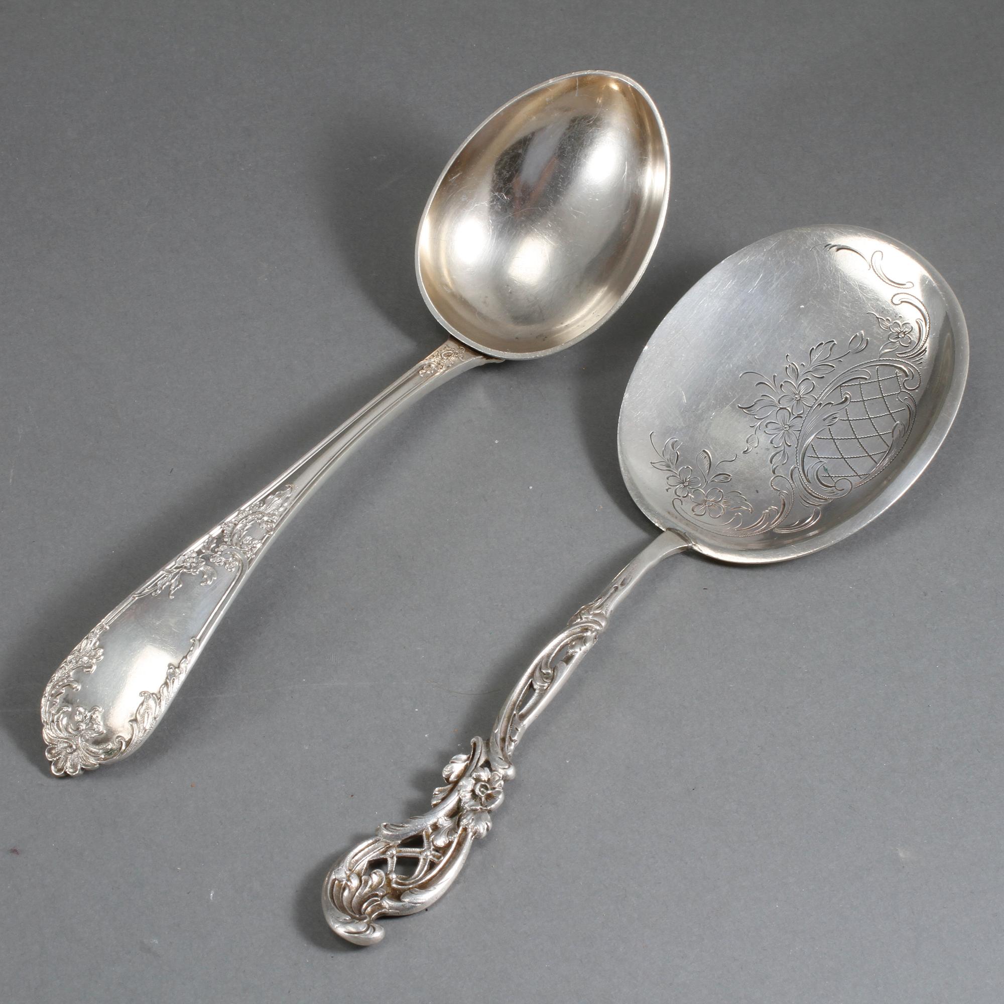 PARTI SILVER, 8 delar, 1800-talets samt 1900-talets första hälft, total vikt 586 g.