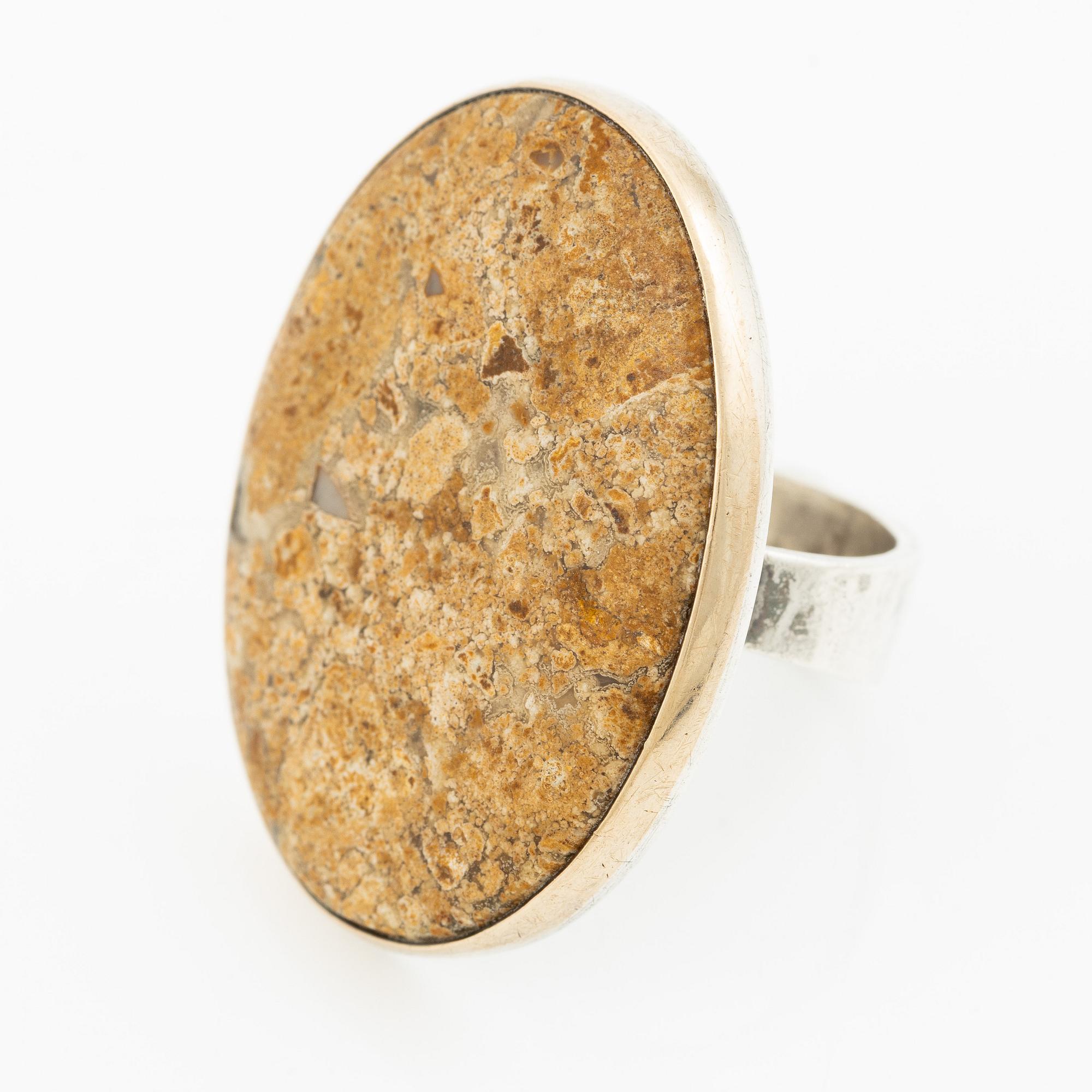Sven-Erik Högberg, ring, sterling silver with natural stone, Gothenburg 1987.