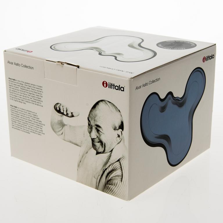 An Alvar Aalto vas "Savoy" Iittala 2011 with number 12/75.