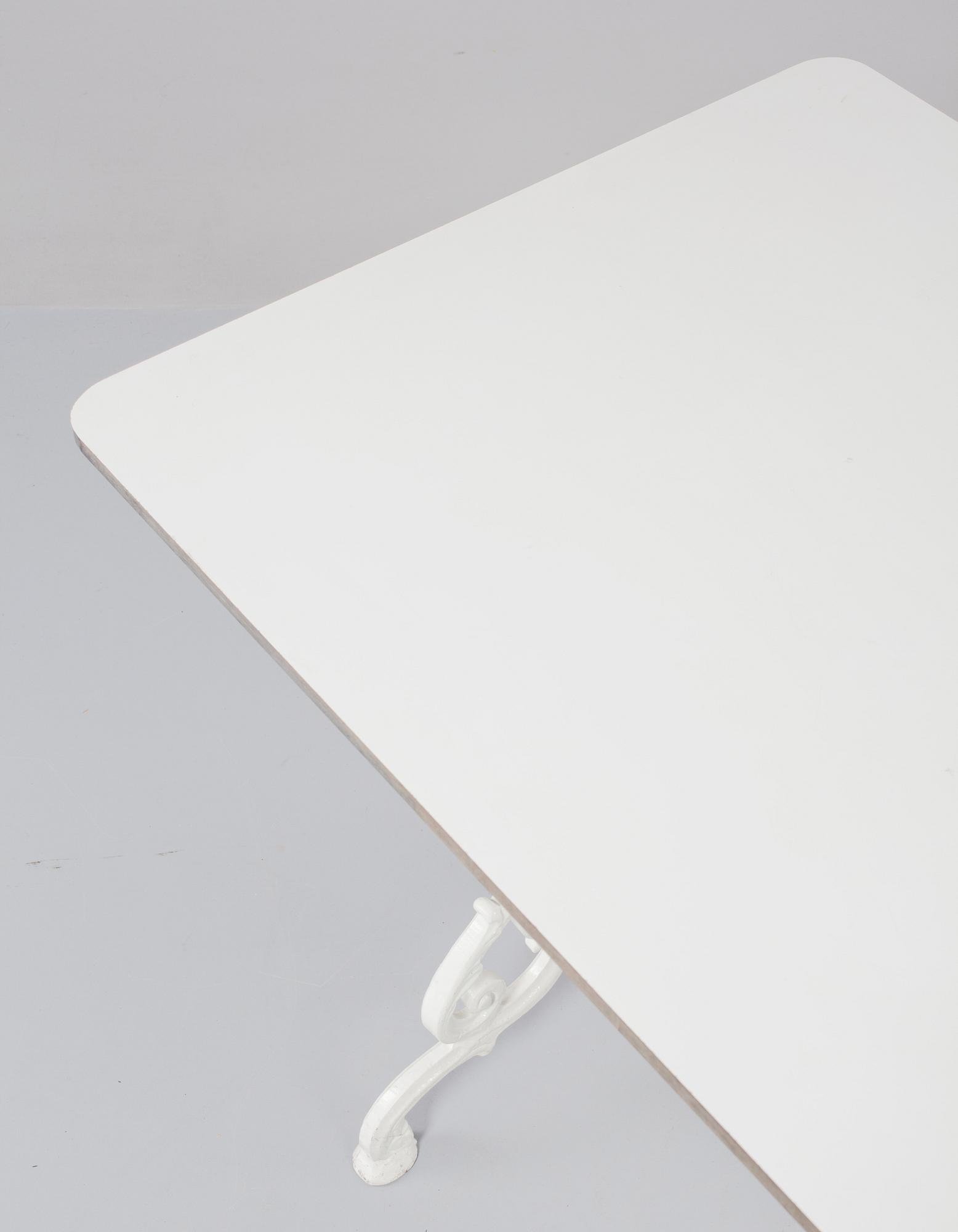 TRÄDGÅRDSBORD, 1900-talets andra hälft.