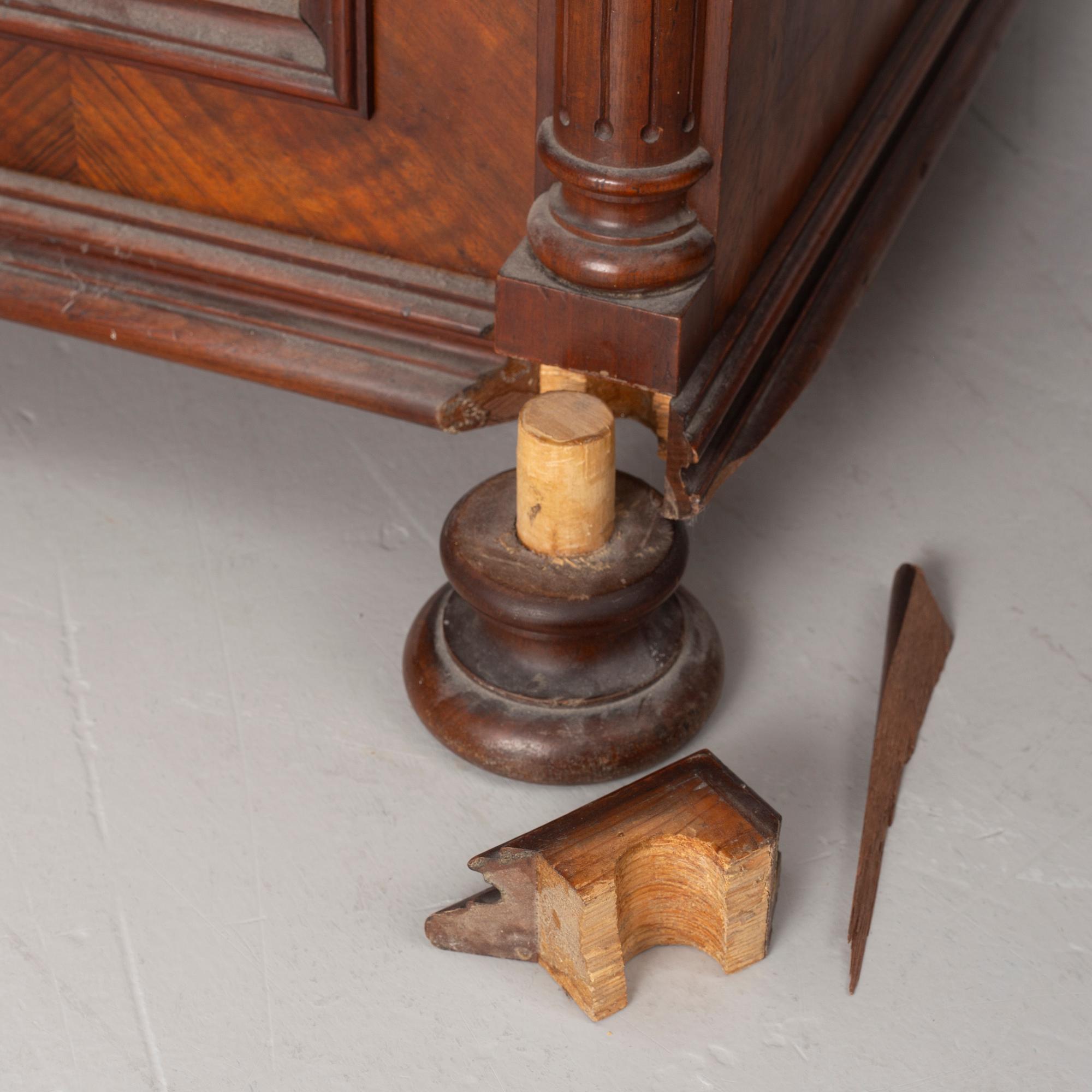 Desk, neo-Renaissance, 19th century.