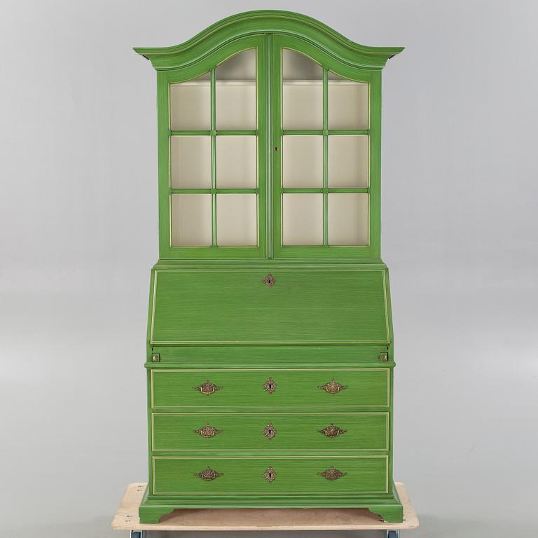 A vitrine cabinet from Ämells, second half of the 20th century.