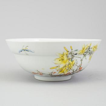 A chinese porcelain bowl. Republic.