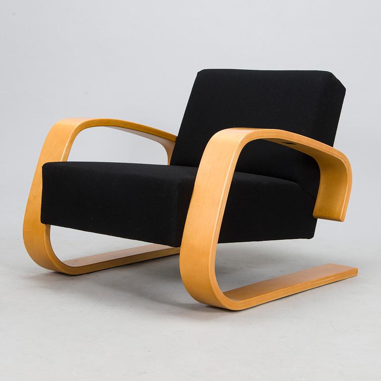 Alvar Aalto, fåtölj, "Tank chair", modell 400, Artek 2009.