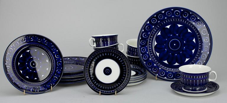 TESERVIS, 13 delar, porslin, Valencia, Ulla Procopé, 1960/70-tal.