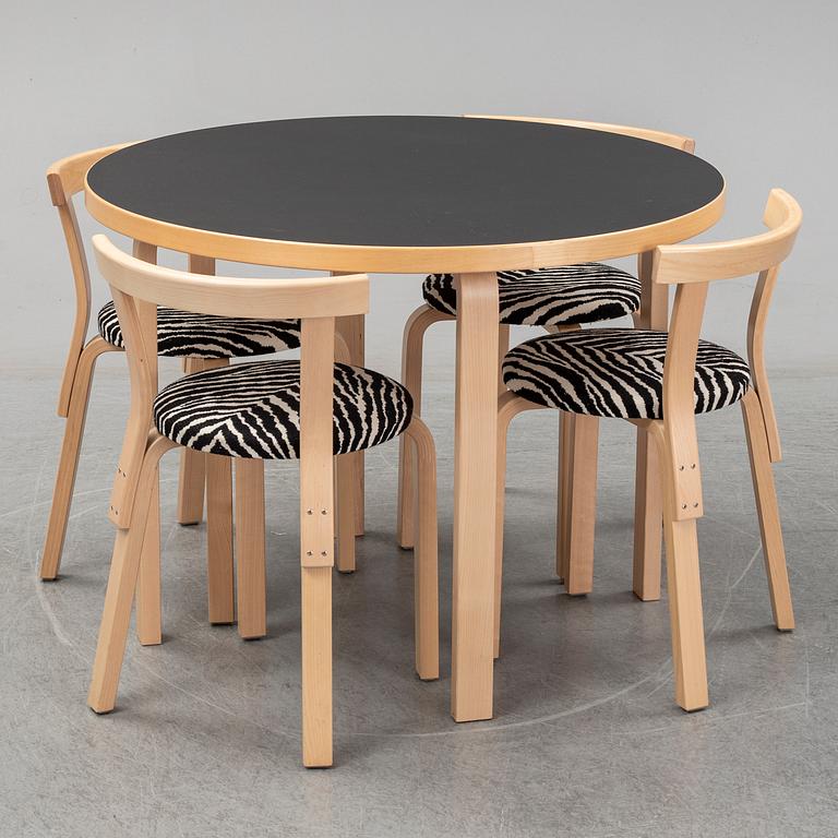 ALVAR AALTO, bord "90A" och stolar, 4 st, "68", Artek.
