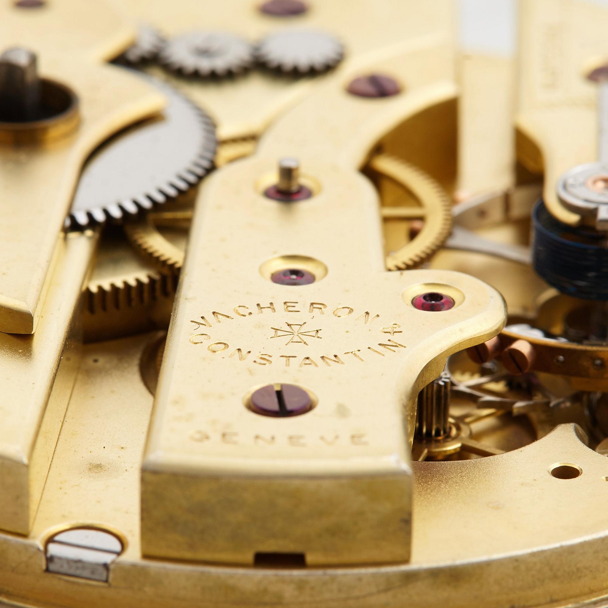 VACHERON & CONSTANTIN, Genève, Two-Day Marine Chronometer, 132 x 128 x 132 mm,