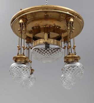 TAKLAMPA, 1900-talets första hälft. Höjd ca 52 cm.