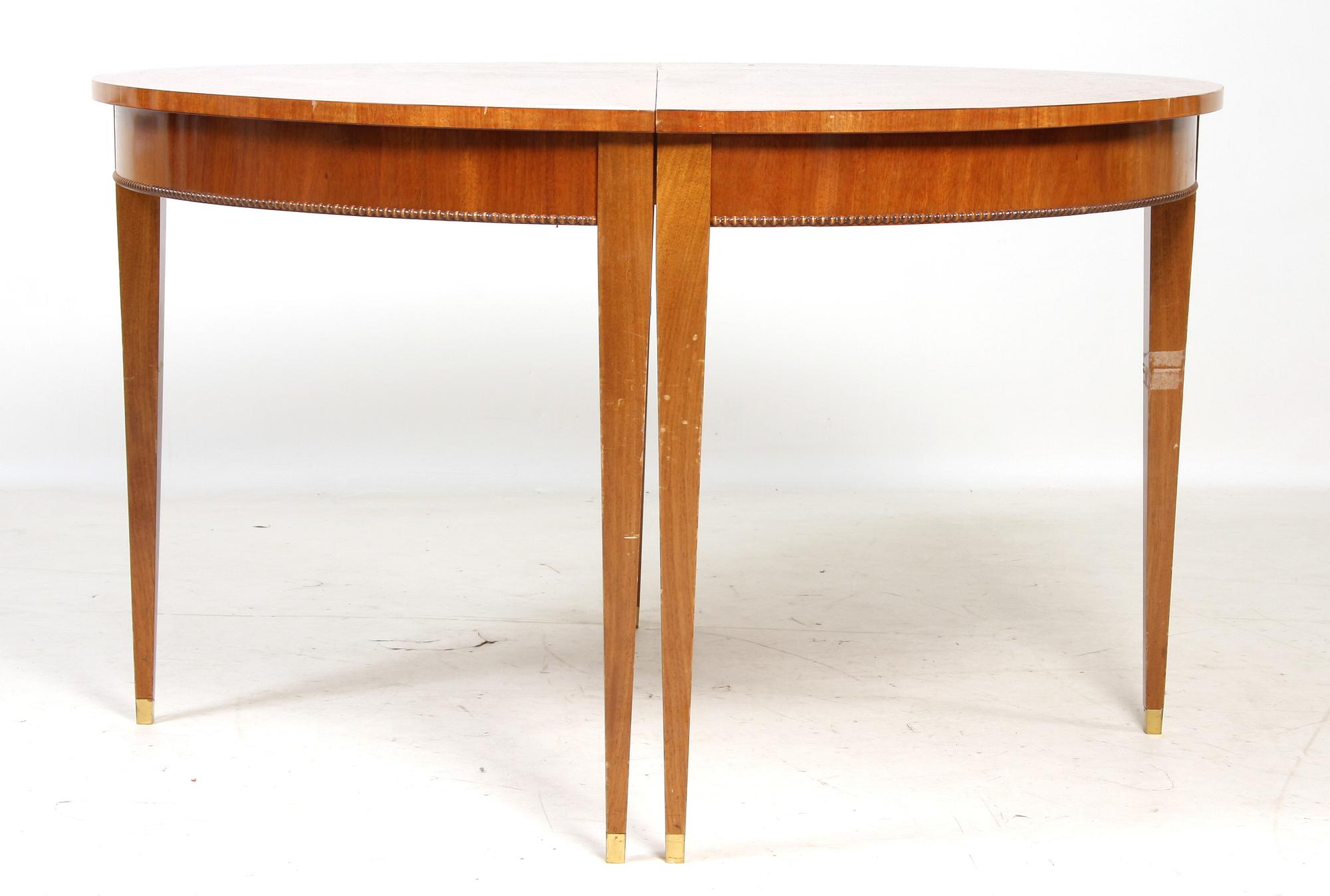 HALVMÅNEBORD, engelsk stil, 1900-tal.
