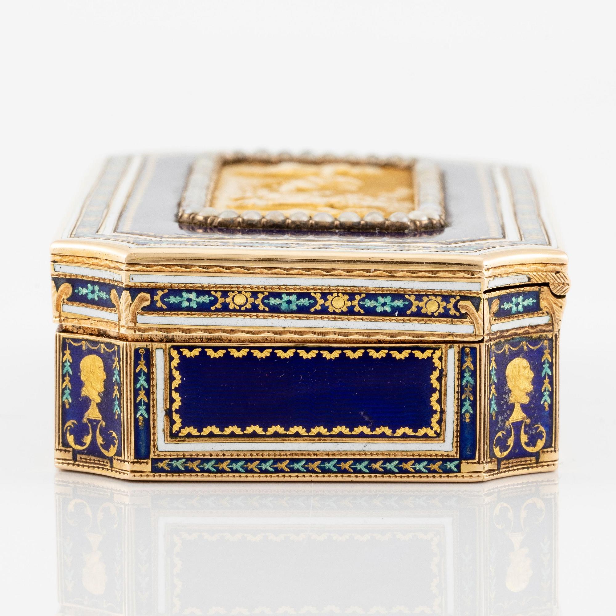 An probably early 19th century Hanau gold and royal blue enamel box with pearls.