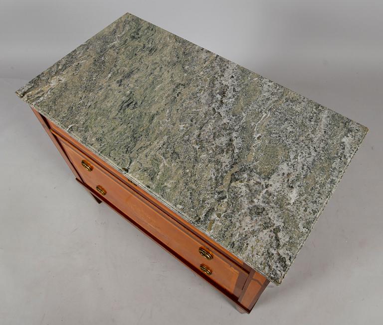 BYRÅ, gustaviansk stil, 1900-talets mitt.