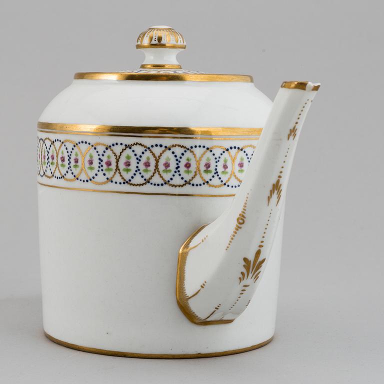 A tete a tete service, Empire, 19th Century. (5 pieces).