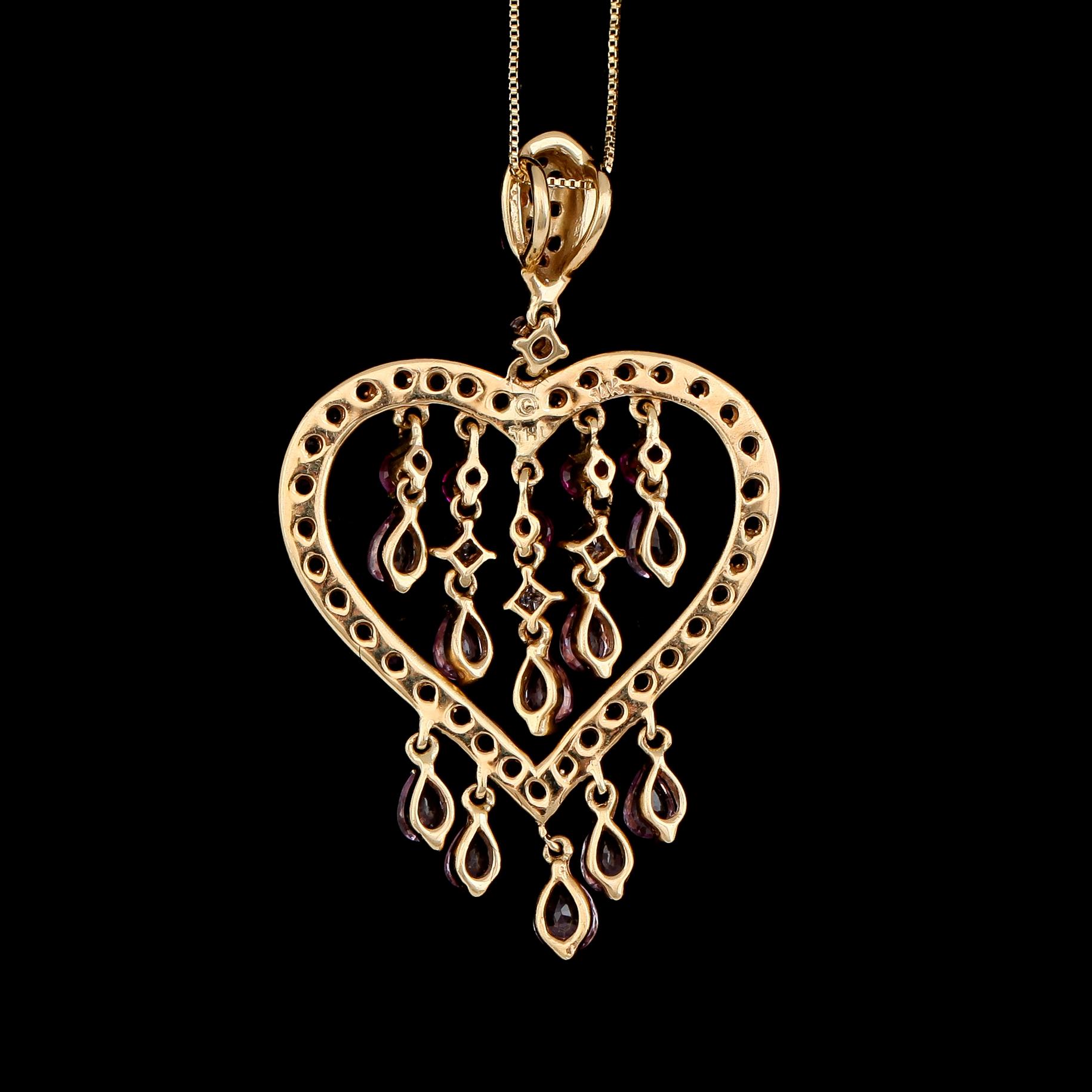 HÄNGE MED KEDJA, 14 K guld, diamanter samt flerfärgade rosa safirer.