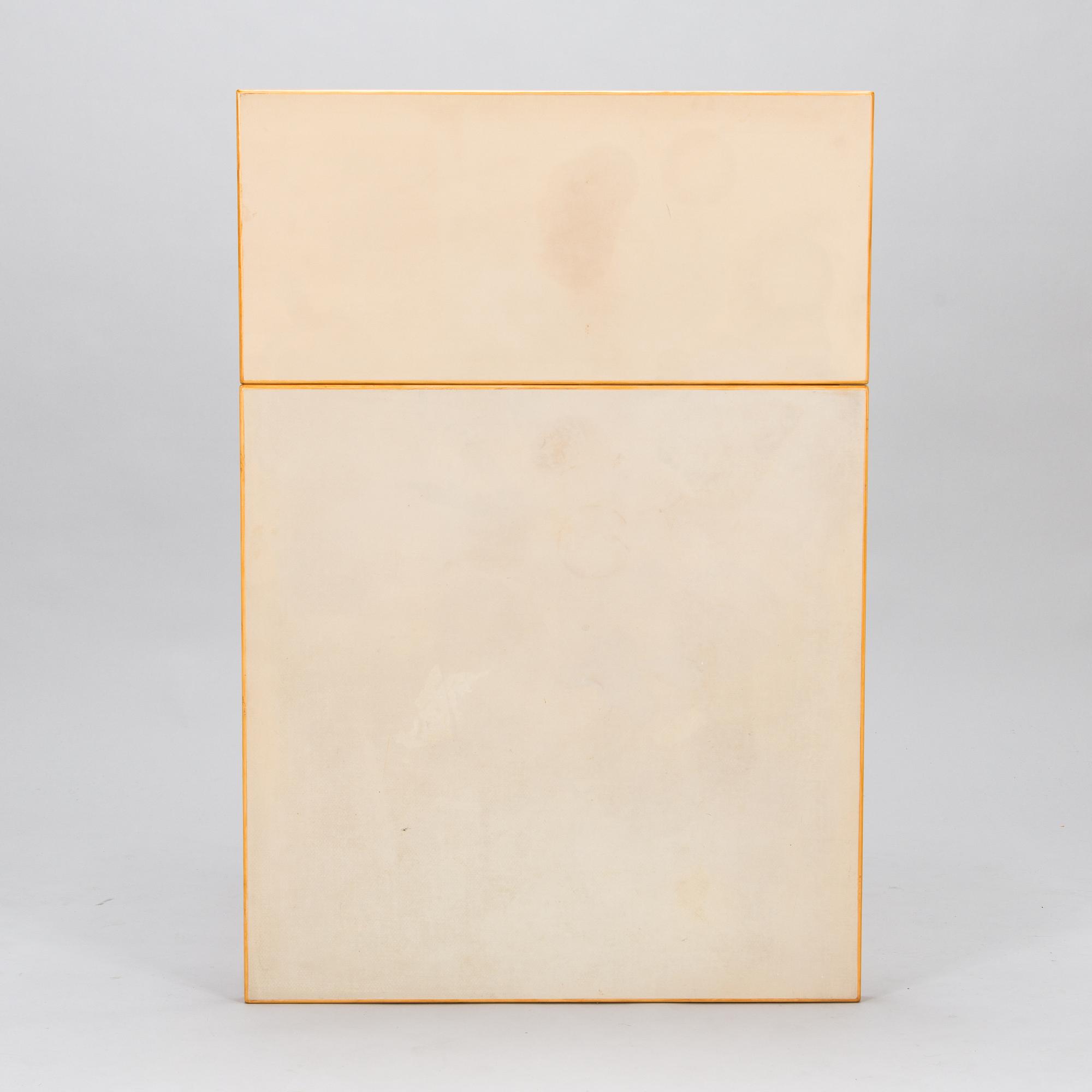 Alvar Aalto, klaffbord "DL82" och pallar, 4 st "60", för O.Y. Huonekalu-ja Rakennustyötehdas A.B 1900-talets mitt.