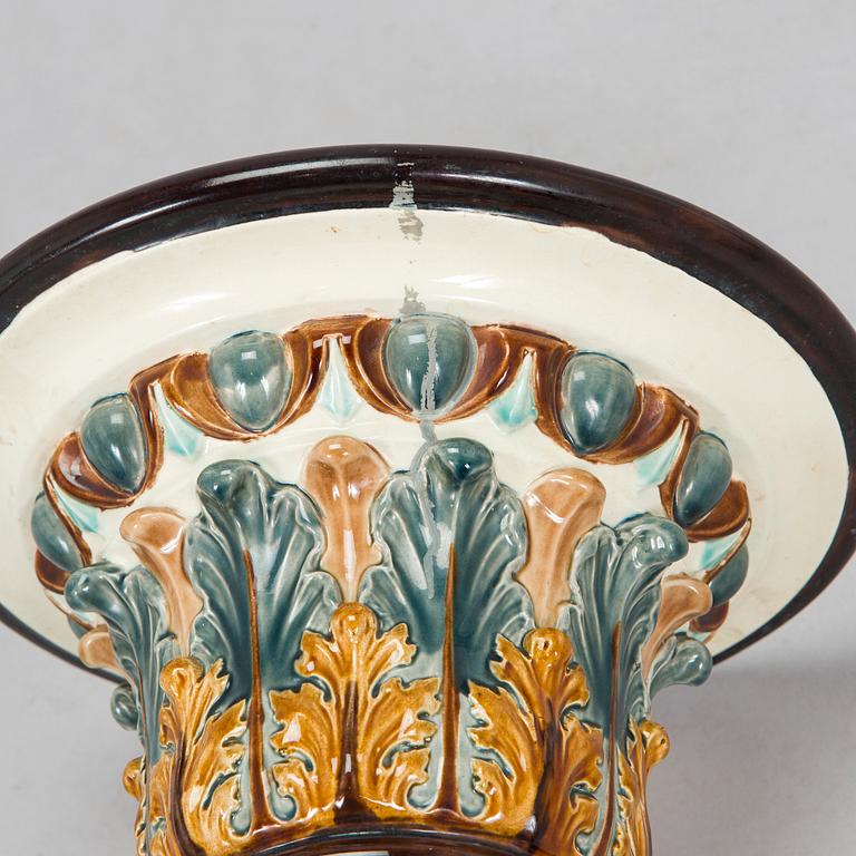 Kukkapylväs / jalusta, Arabia noin 1900.