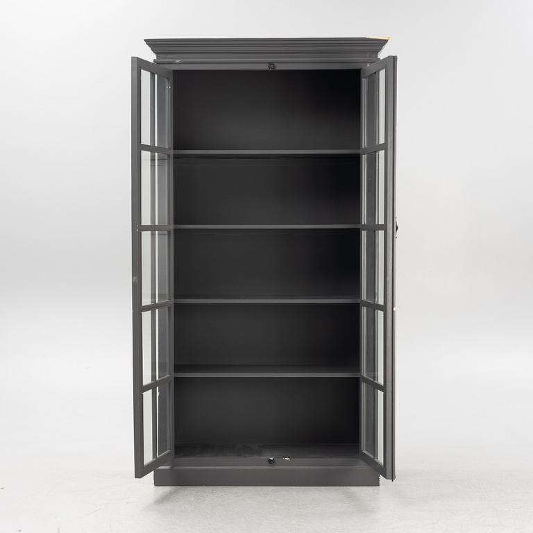 Vitrinskåp, 1900-talets senare del.