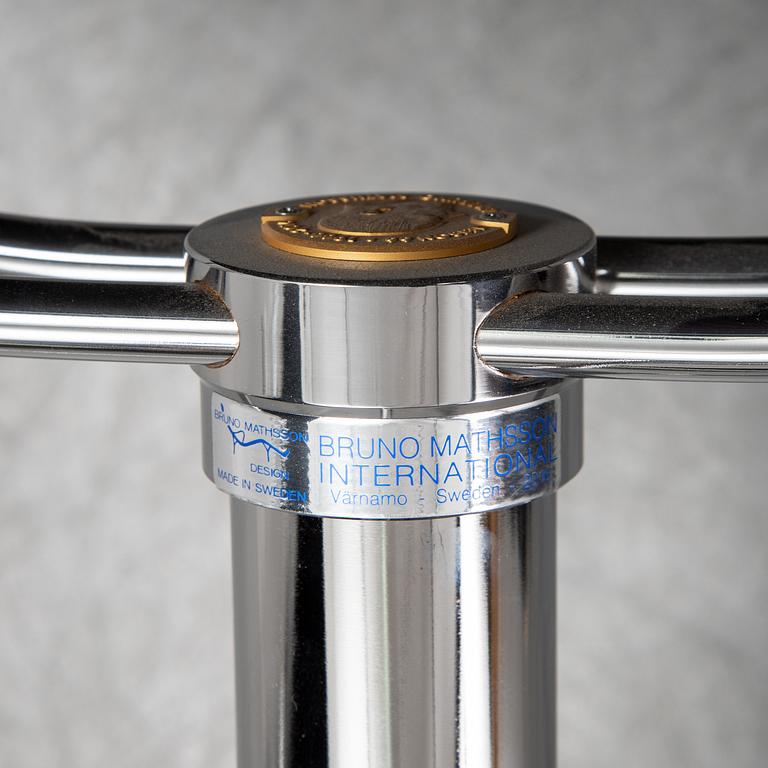 Bruno Mathsson, a 'Jetson' armchair, by Dux 2016.