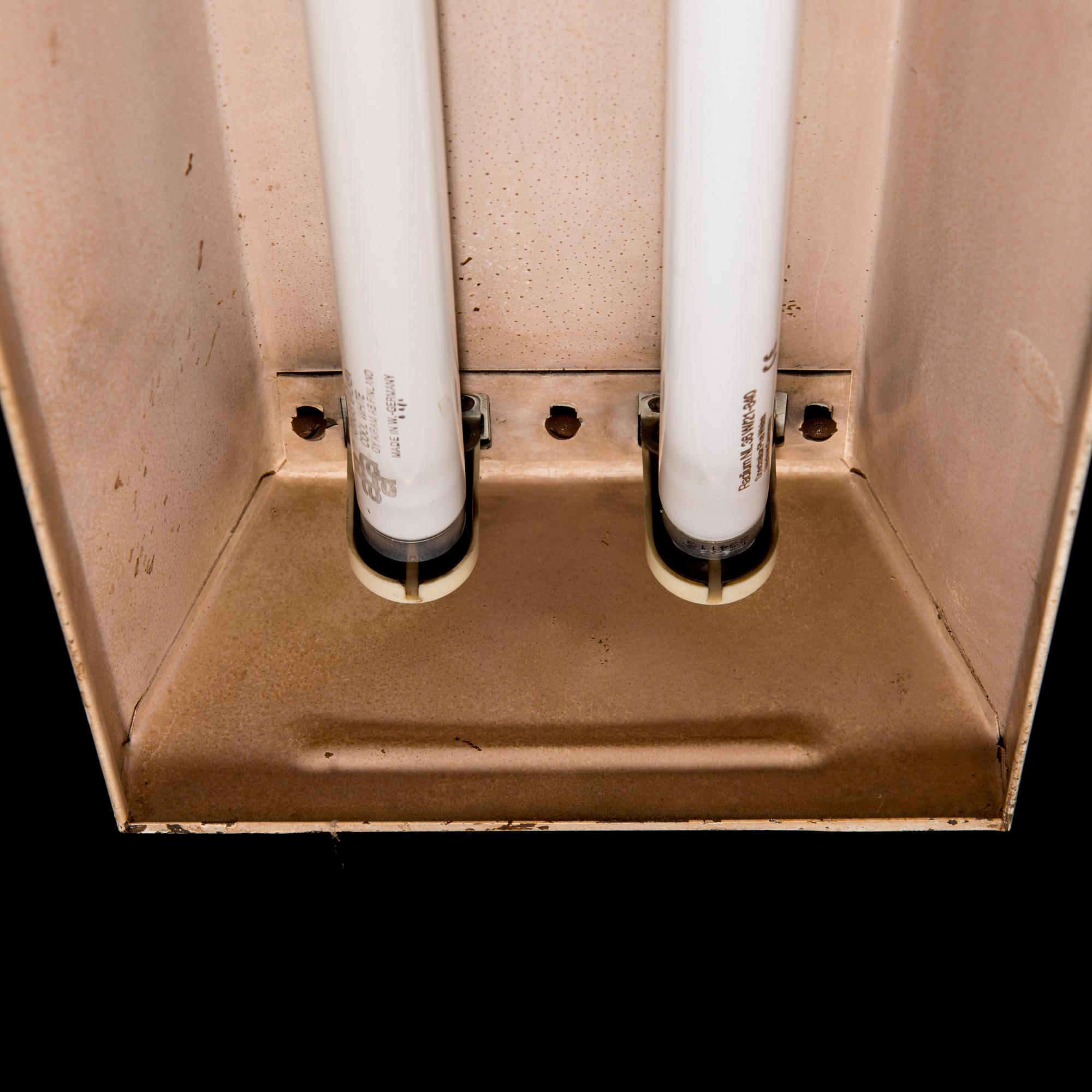 A mid 20th century Finnsh '415/1-3' industrial light for Metallivalmiste.