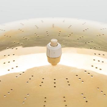 Paavo Tynell, A mid-20th century '5061' table lamp for Taito Finland.